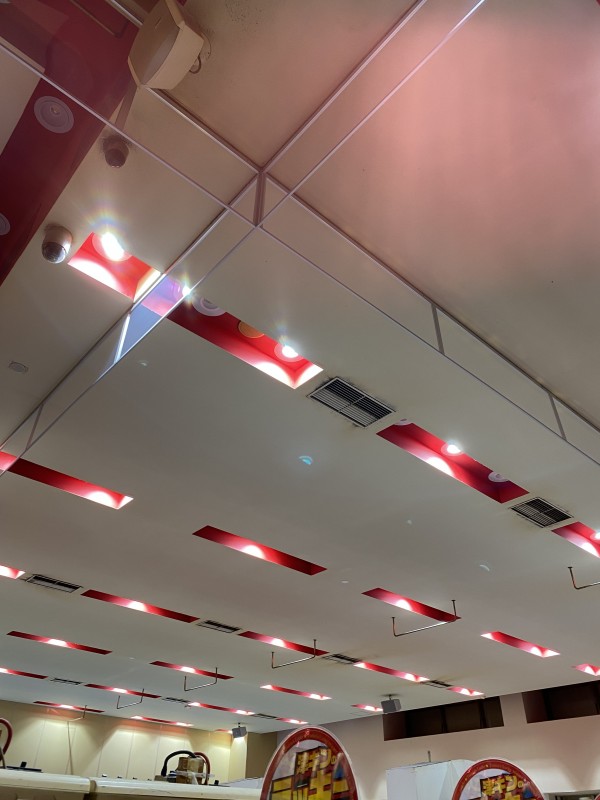 キング観光サウザンド津店照明更新のサムネイル